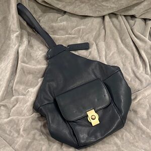 Samsonite Elegant Navy Leather Shoulder Sling Bag